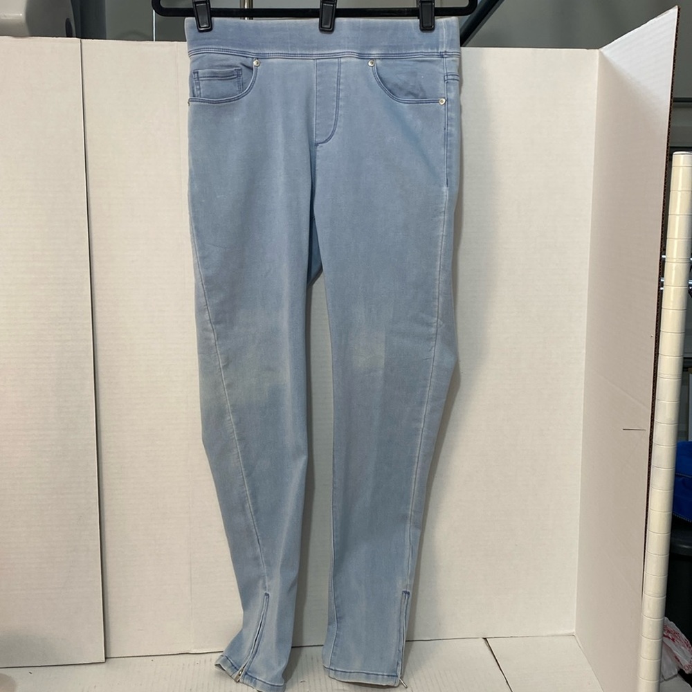 Martha Stewart: Women Jeans size 8 Wash Bule